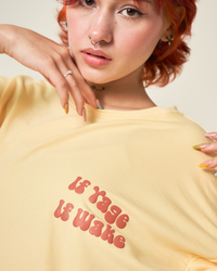 Camiseta Wake